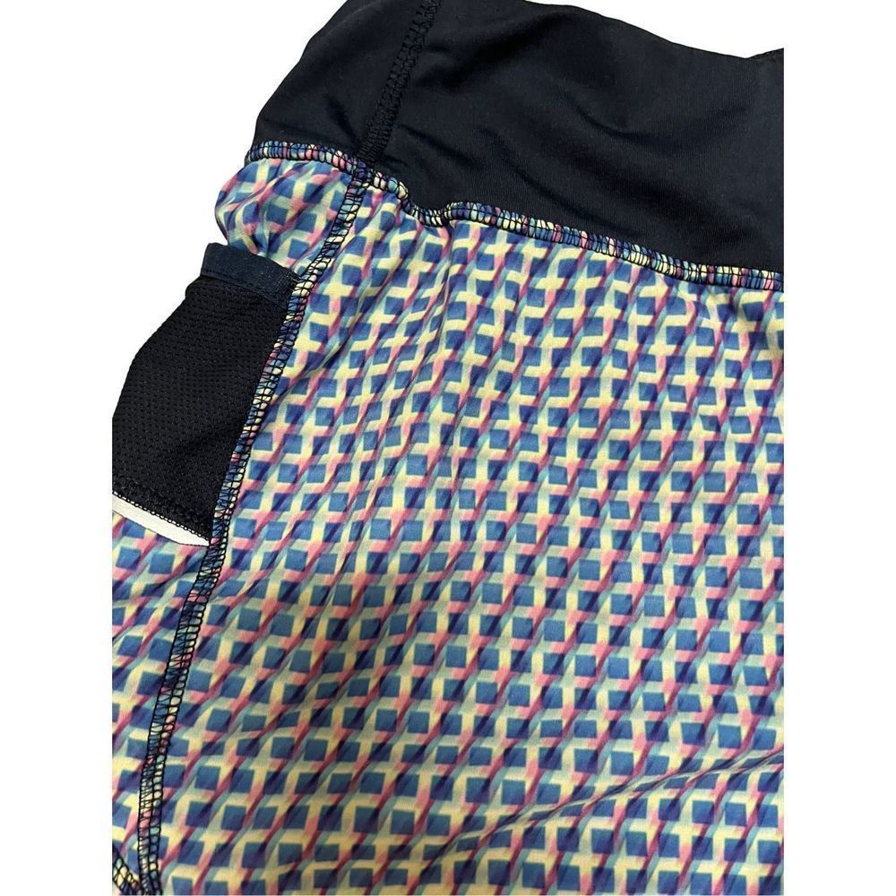 ATHLETA Ready Set Go Short Geo Multicolor Pattern - Picture 5 of 6